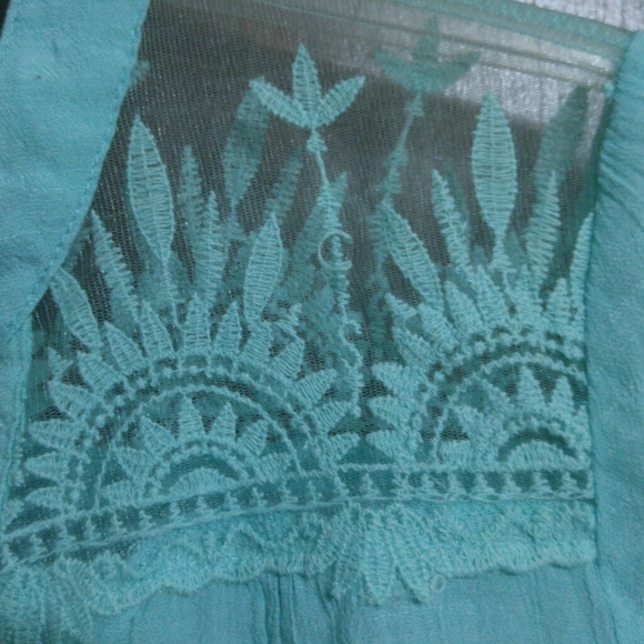 Mine mint green 3/4 sleeve button up blouse size large - Picture 2 of 5